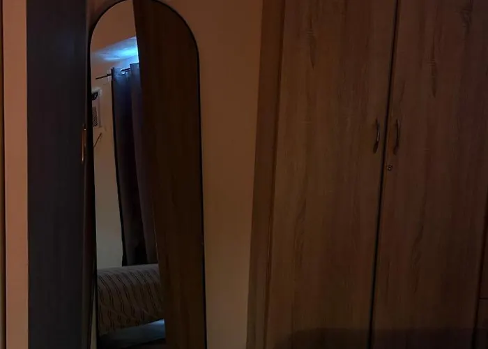 Rosé Nights Luxury Apartamento Manila